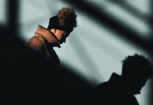 No te desvíes del camino de la verdad No te desvíes del Camino